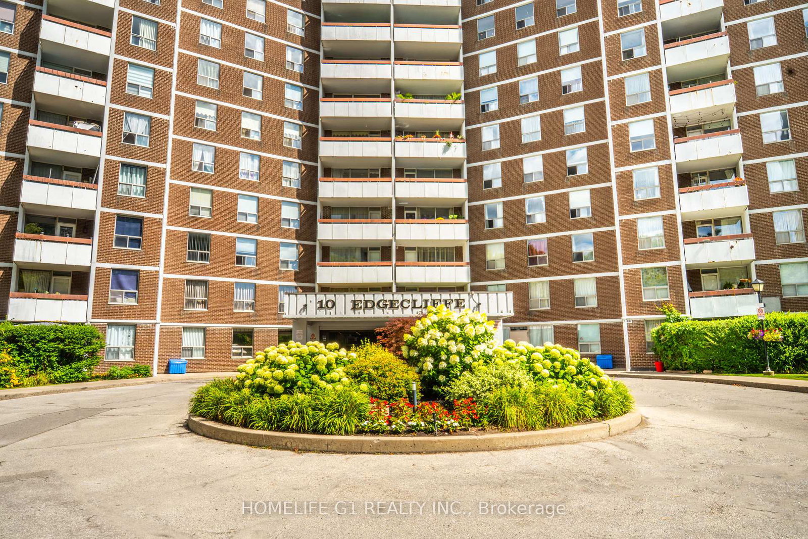 10-edgecliff-golfway-east-york-ontario-c12325824