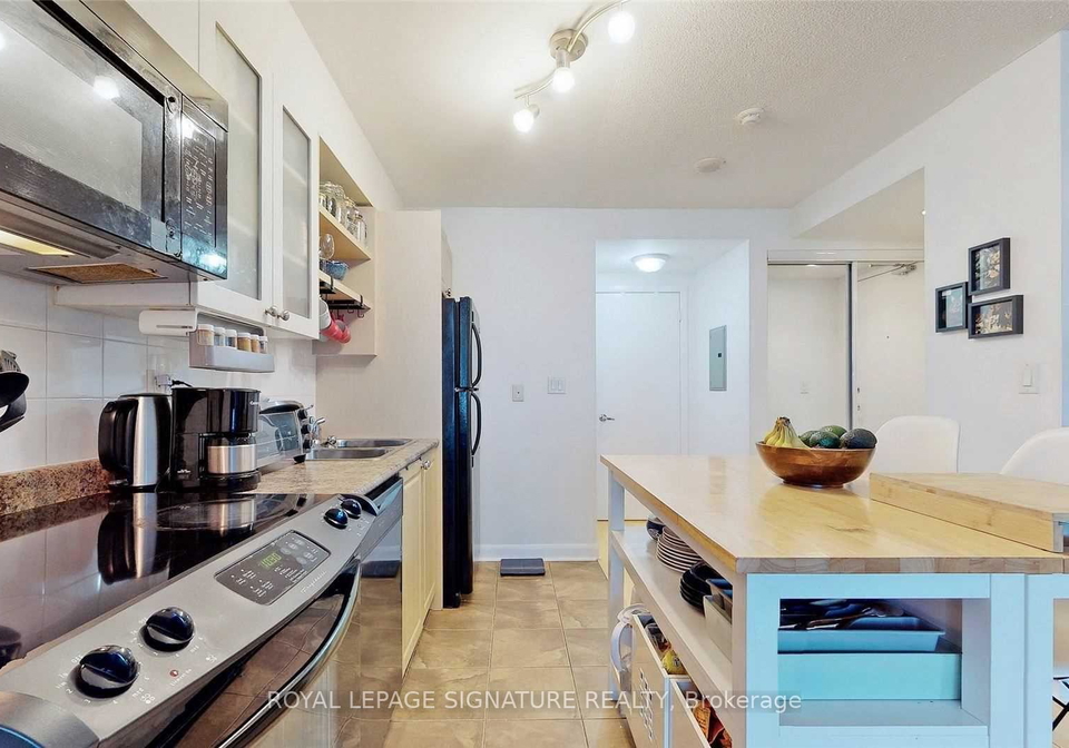 600-fleet-street-toronto-ontario-c12325989