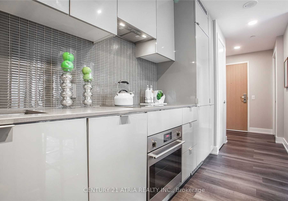 7-grenville-street-toronto-ontario-c12326180