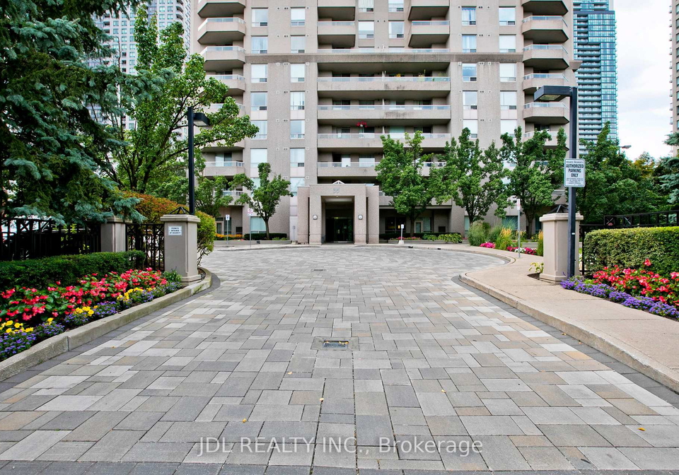 35-empress-avenue-north-york-ontario-c12326216