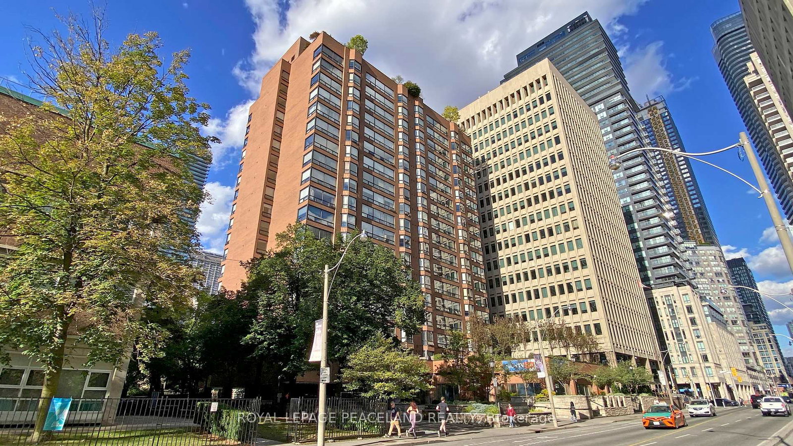 62-wellesley-street-w-w-toronto-ontario-c12326375