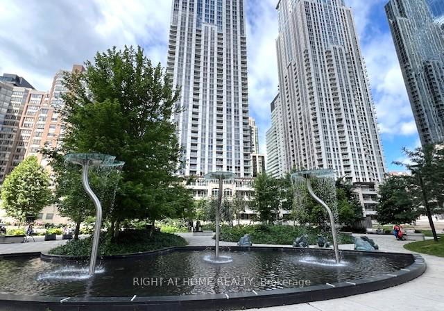 44-gerrard-street-w-w-toronto-ontario-c12326380