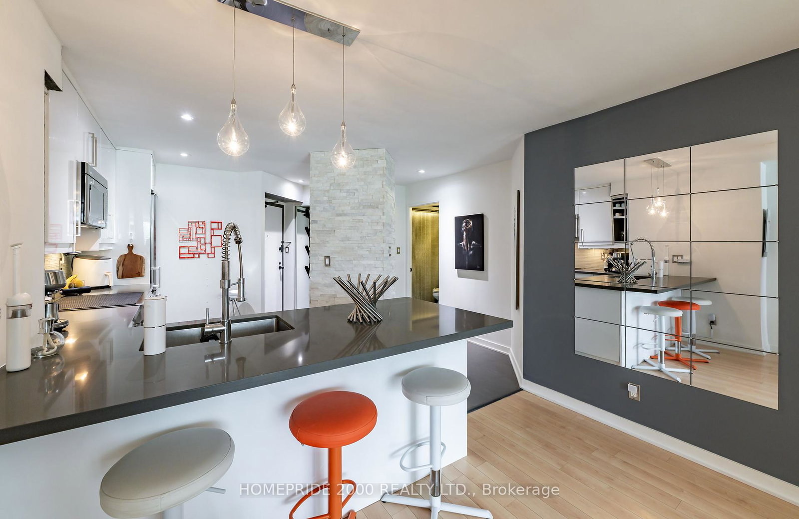 24-wellesley-street-w-w-toronto-ontario-c12326464