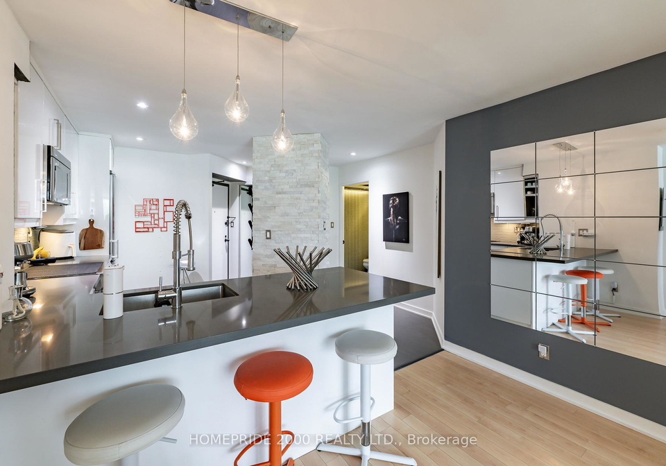 24-wellesley-street-w-w-toronto-ontario-c12326464