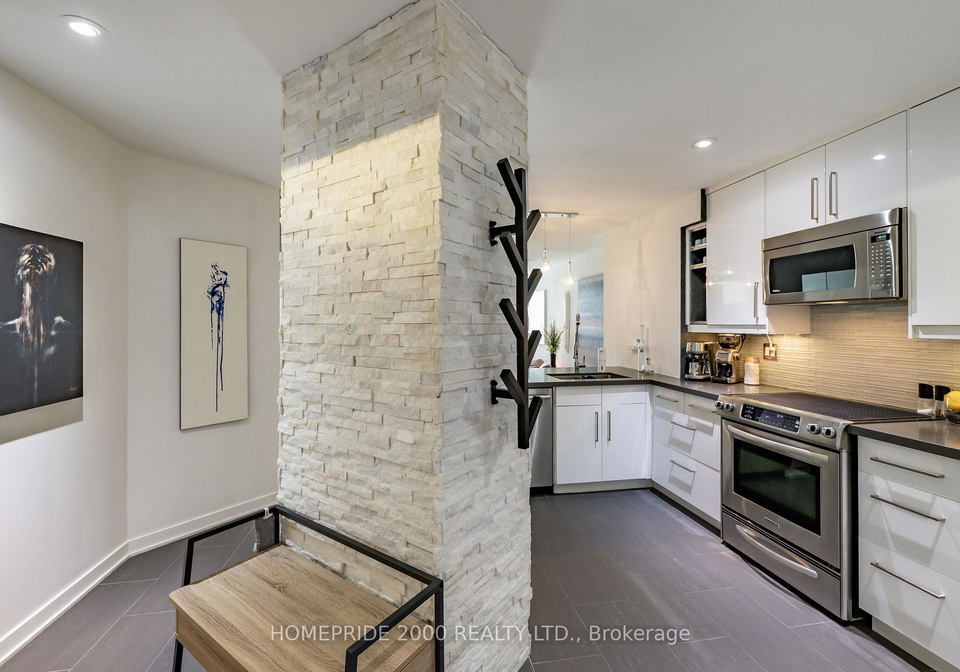 24-wellesley-street-w-w-toronto-ontario-c12326464