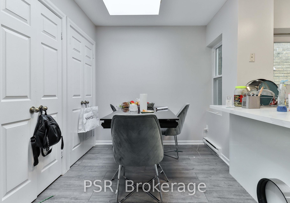 104-beverley-street-toronto-ontario-c12326597