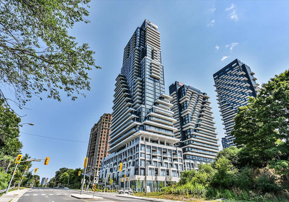 10-inn-on-the-park-drive-north-york-ontario-c12327174