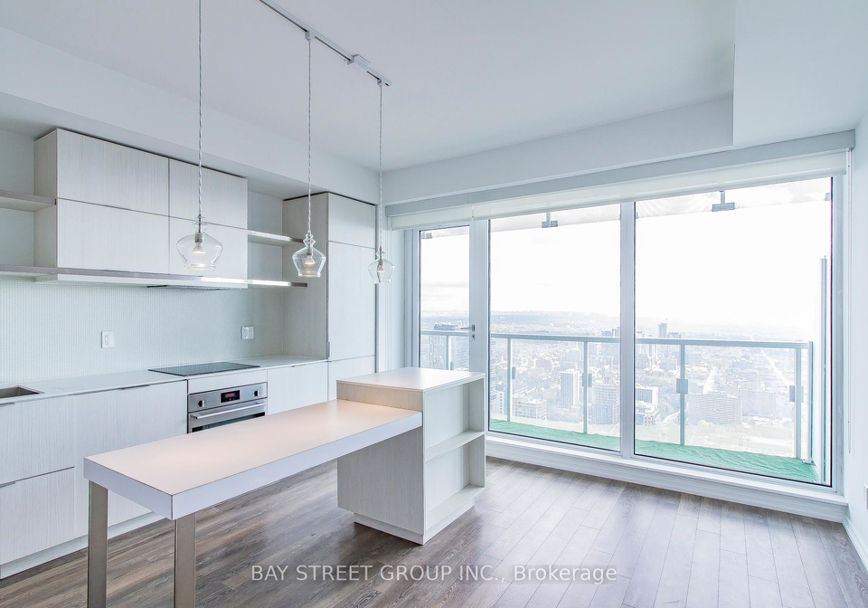 197-yonge-street-toronto-ontario-c12327220