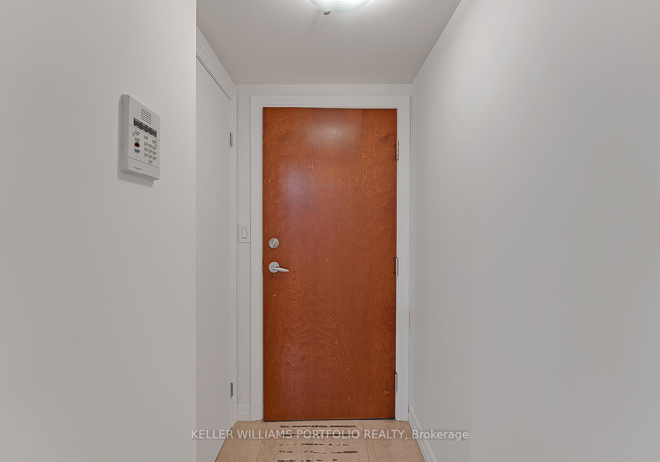 300-bloor-street-e-e-toronto-ontario-c12327291