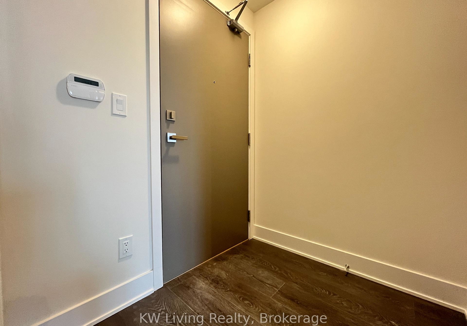 188-fairview-mall-drive-north-york-ontario-c12327304