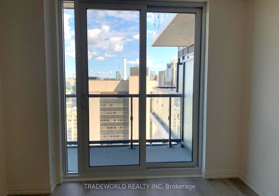 280-dundas-street-w-w-toronto-ontario-c12327341
