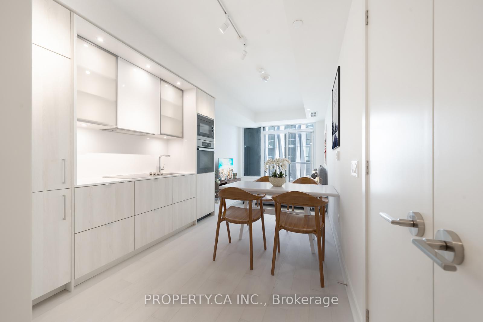11-yorkville-avenue-toronto-ontario-c12327654