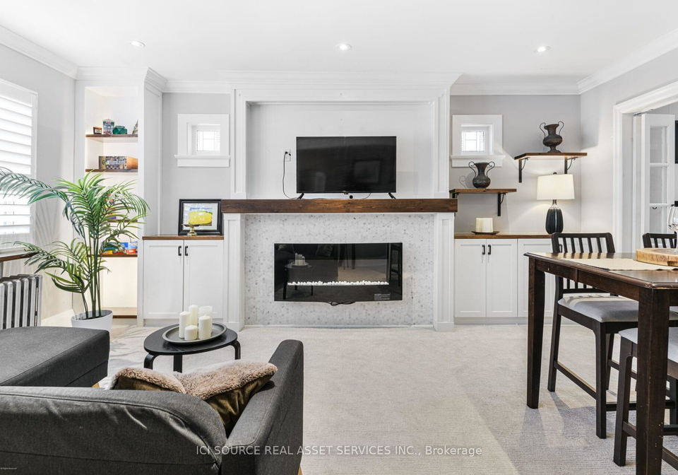 687-glencairn-avenue-toronto-ontario-c12327732