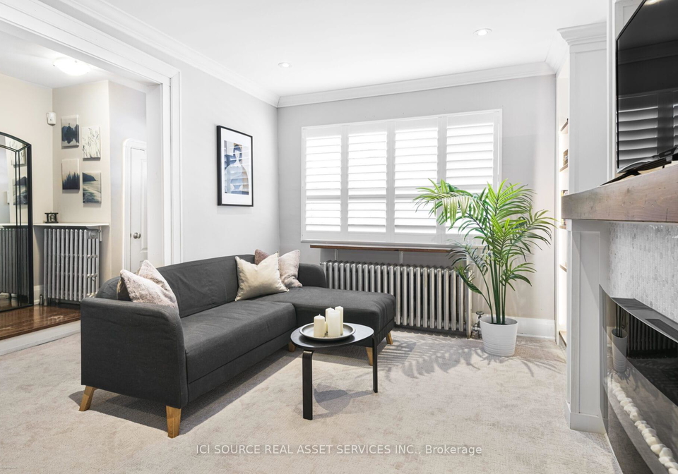 687-glencairn-avenue-toronto-ontario-c12327732