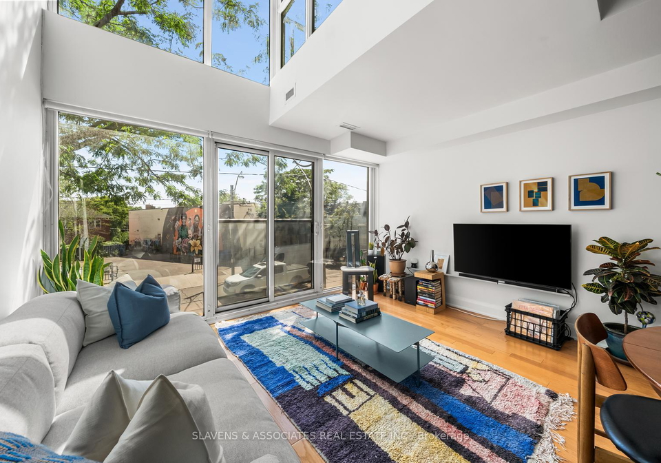 1636-dundas-street-w-w-toronto-ontario-c12327757