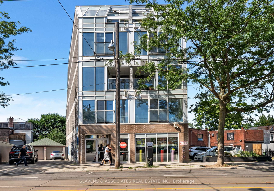 1636-dundas-street-w-w-toronto-ontario-c12327757
