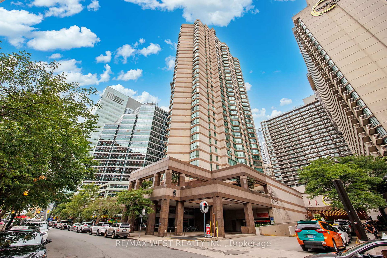 38-elm-street-toronto-ontario-c12327982