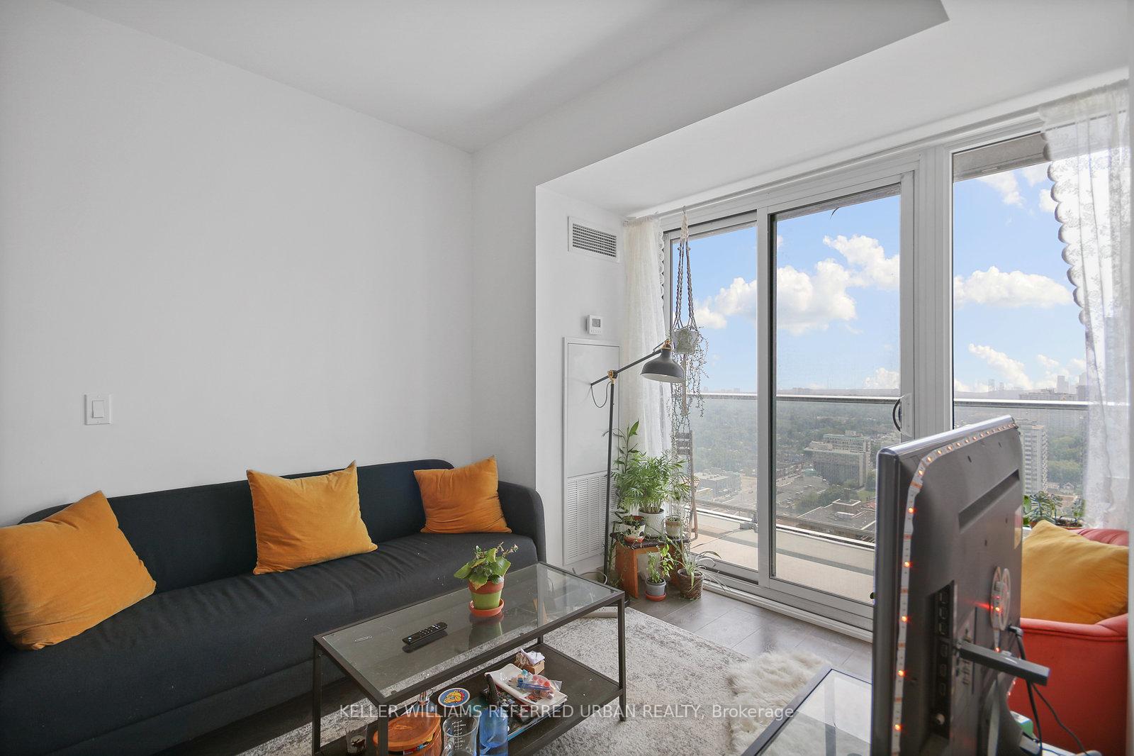 195-redpath-avenue-toronto-ontario-c12327987