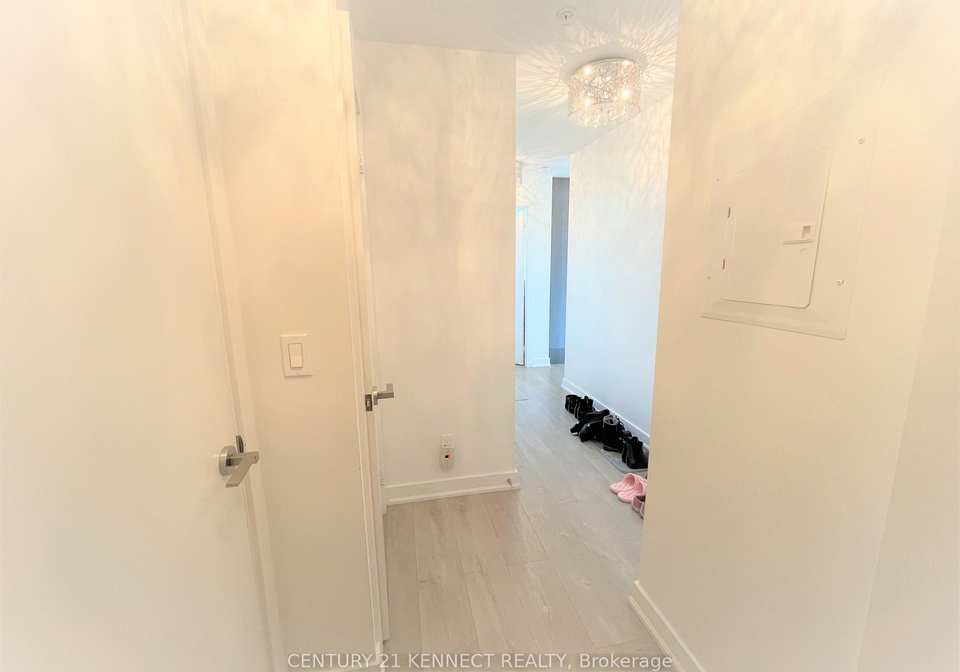 199-richmond-street-toronto-ontario-c12328027