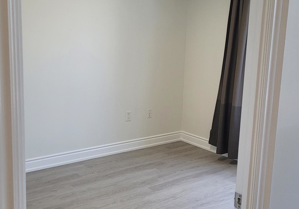 500-doris-avenue-north-york-ontario-c12328066