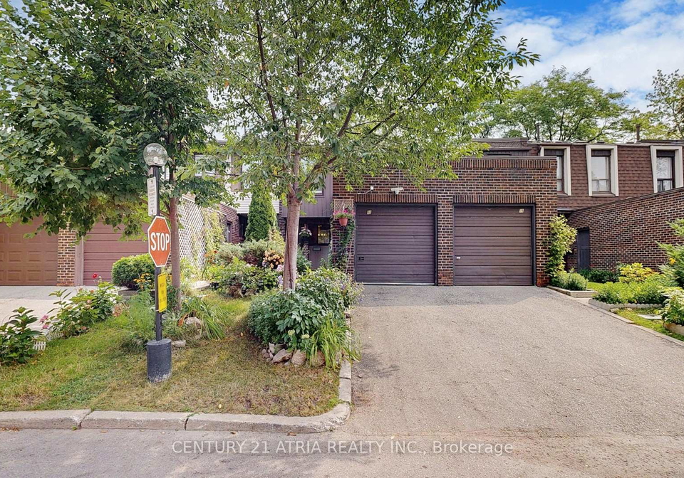 80-spire-hillway-na-north-york-ontario-c12328229