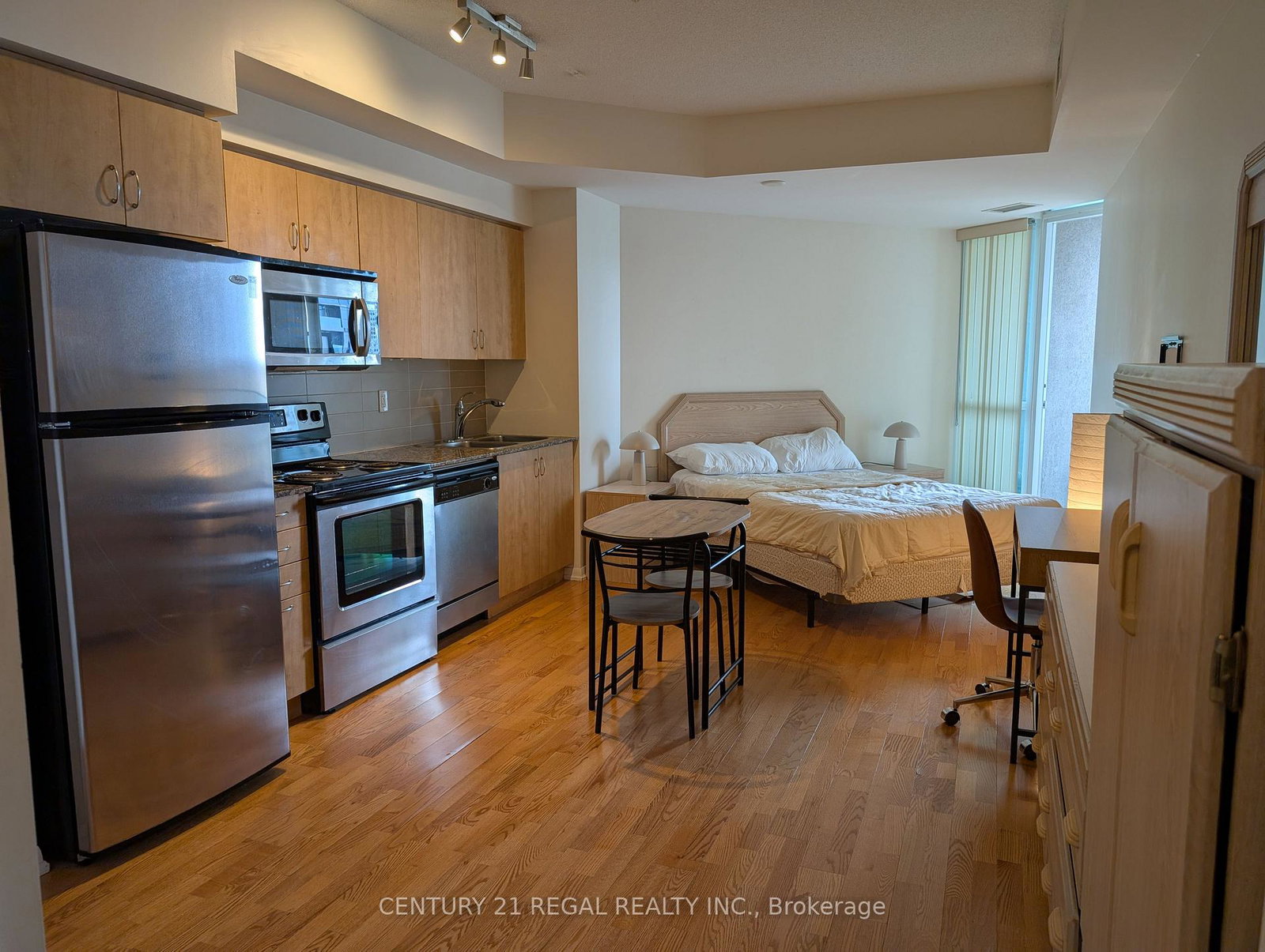 209-fort-york-boulevard-toronto-ontario-c12328247
