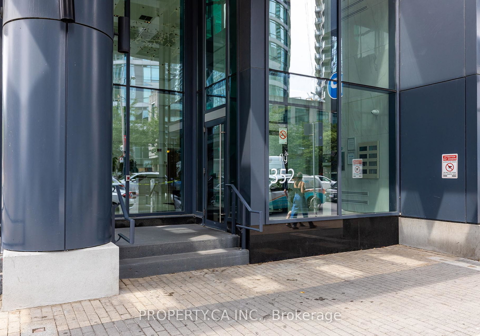 352-front-street-toronto-ontario-c12328524