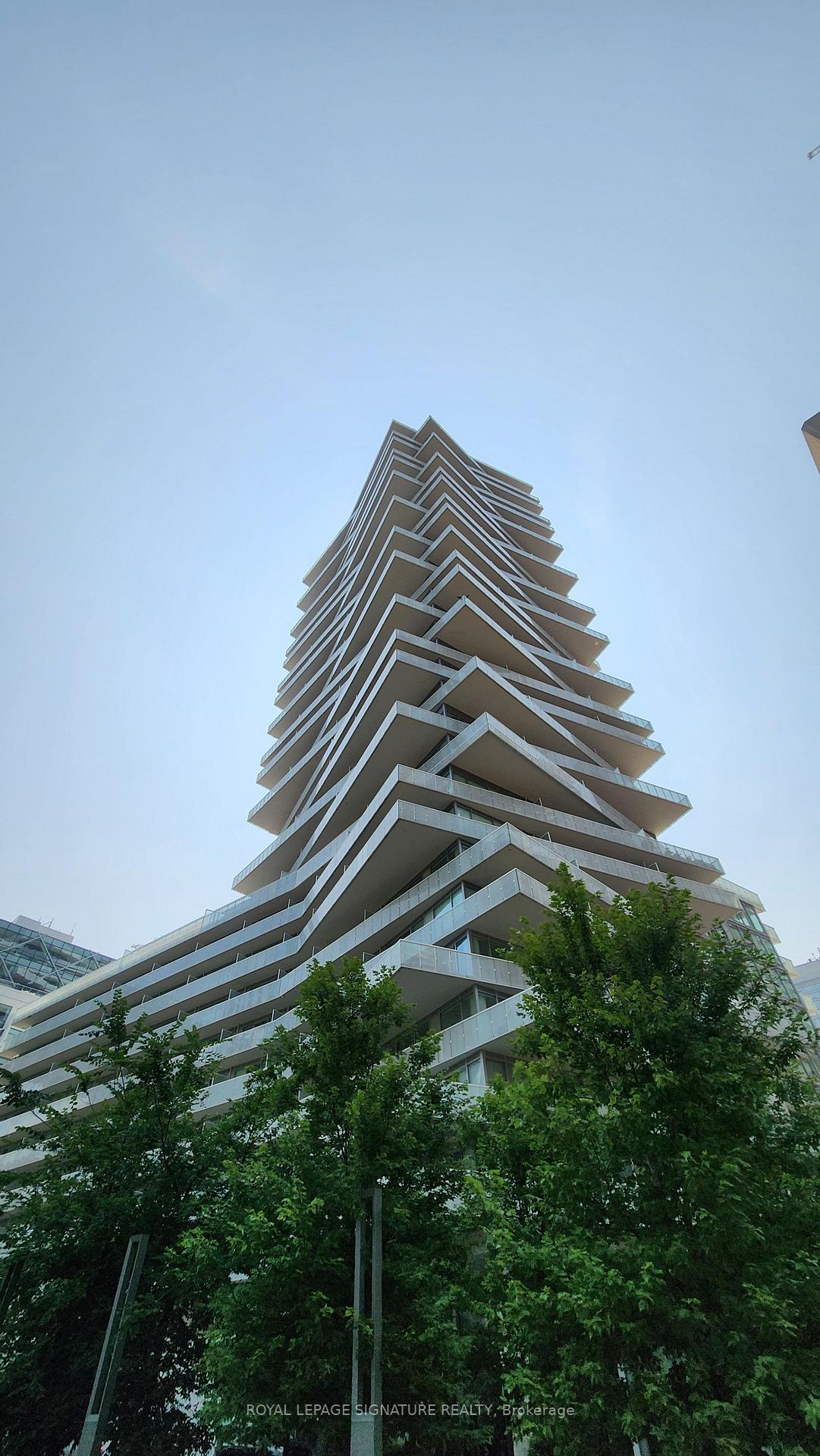 15-queens-quay-e-e-toronto-ontario-c12328884