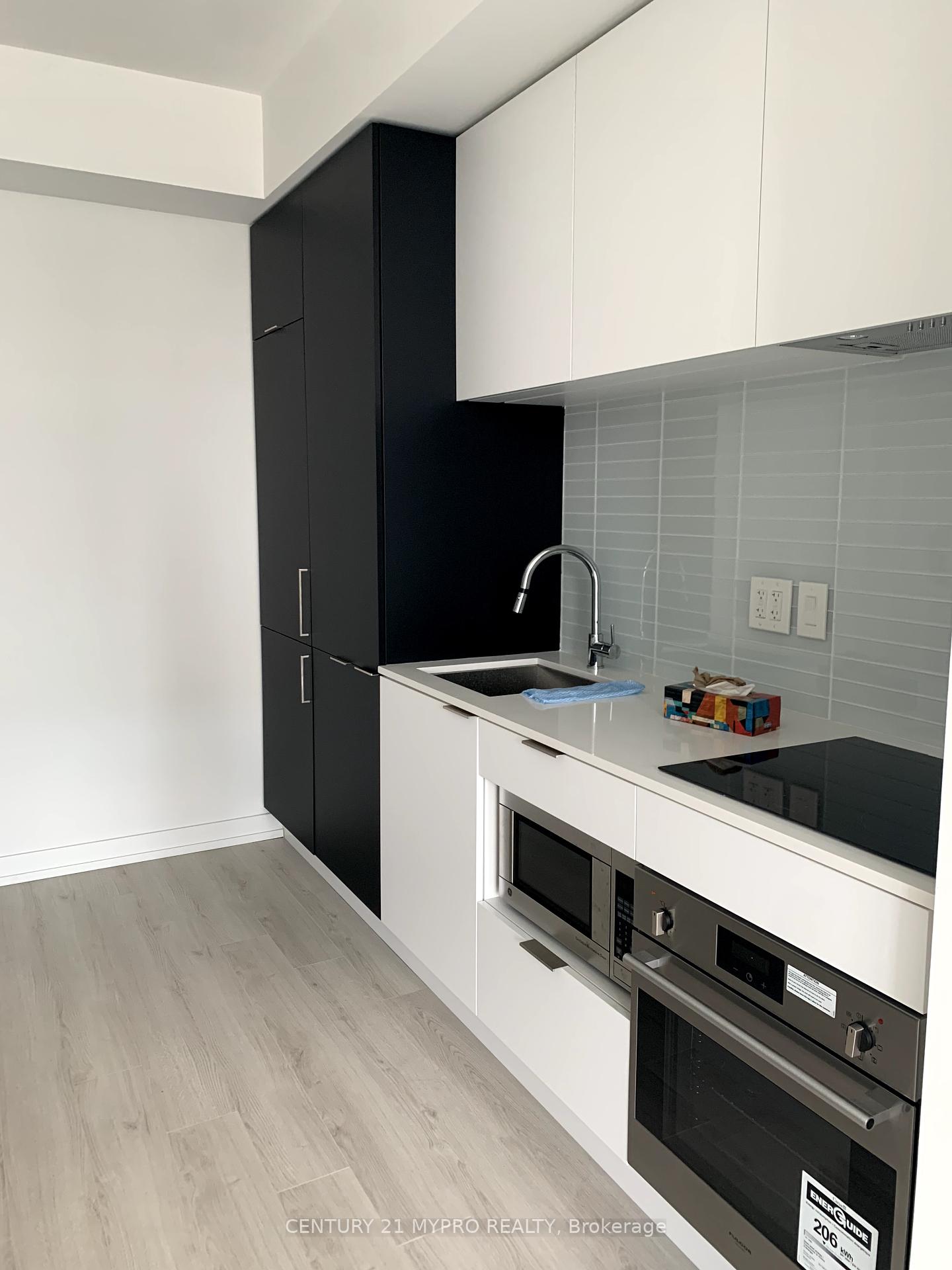 33-helendale-avenue-toronto-ontario-c12328887