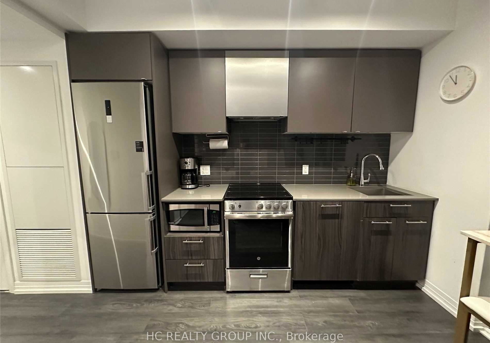 251-jarvis-street-toronto-ontario-c12329057