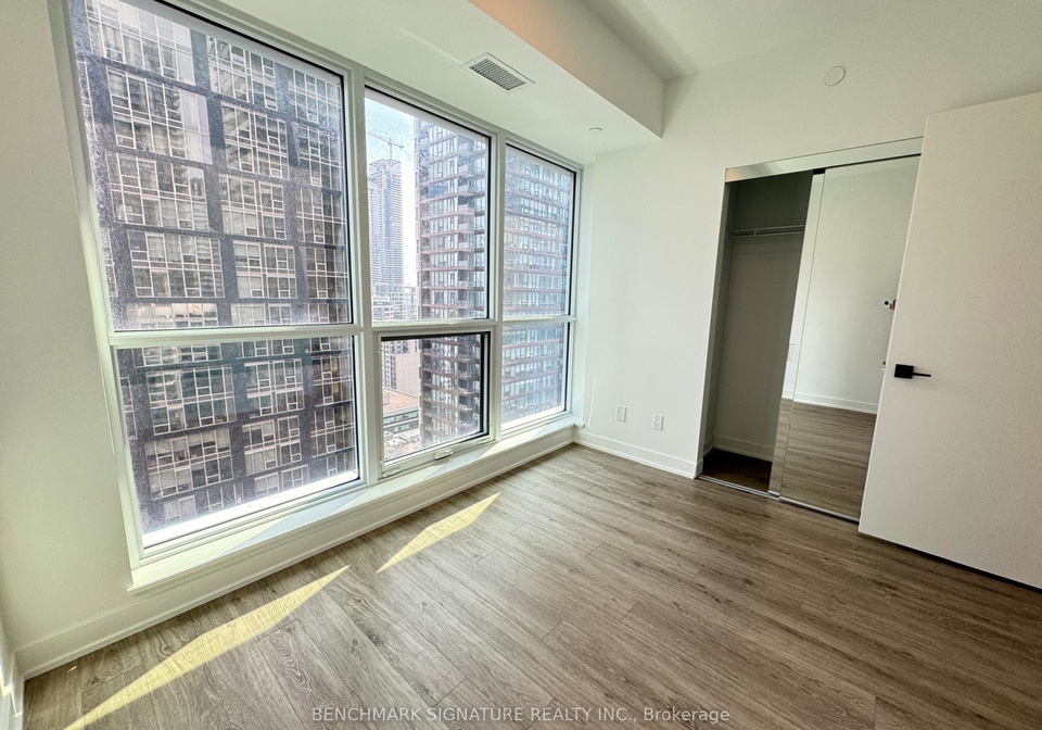 327-king-street-toronto-ontario-c12329137
