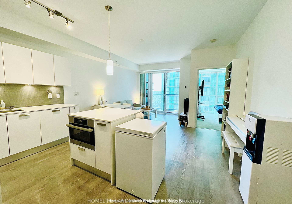 9-bogert-avenue-toronto-ontario-c12329226