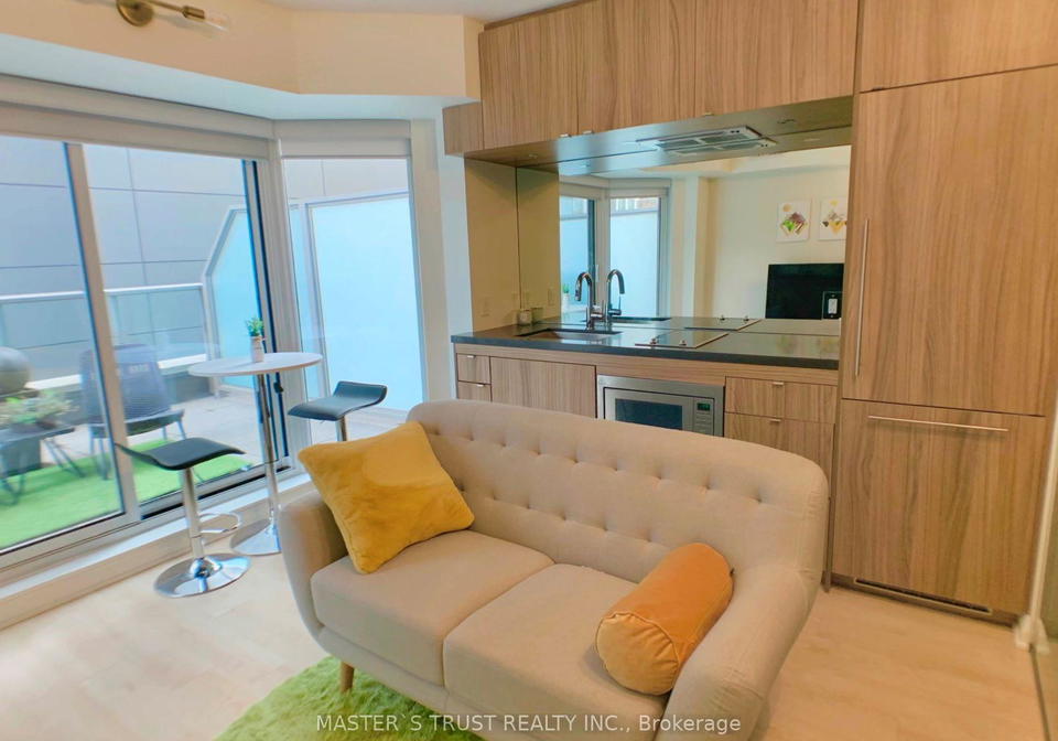 155-yorkville-avenue-toronto-ontario-c12329228