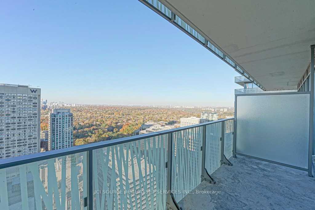 42-charles-street-e-toronto-ontario-c12329316