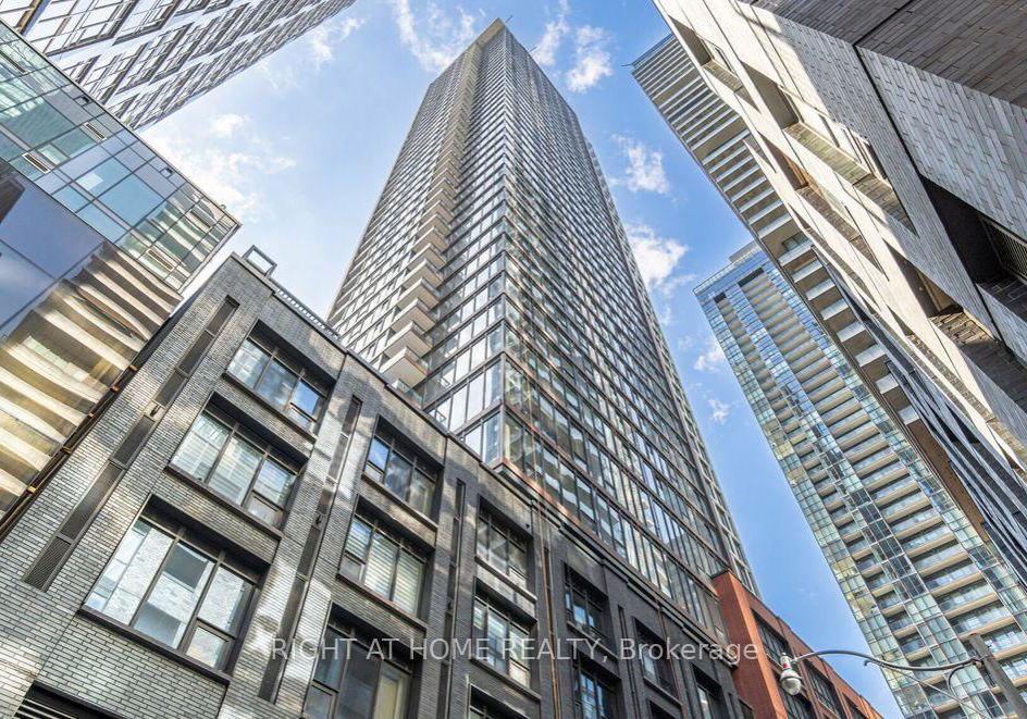 55-mercer-street-toronto-ontario-c12329373