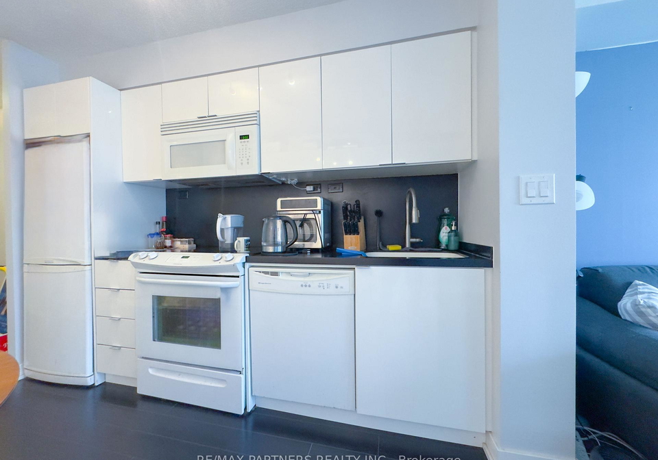 10-capreol-court-toronto-ontario-c12329428