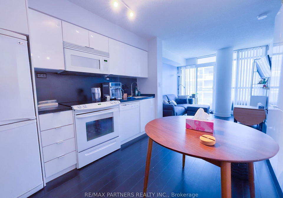 10-capreol-court-toronto-ontario-c12329428