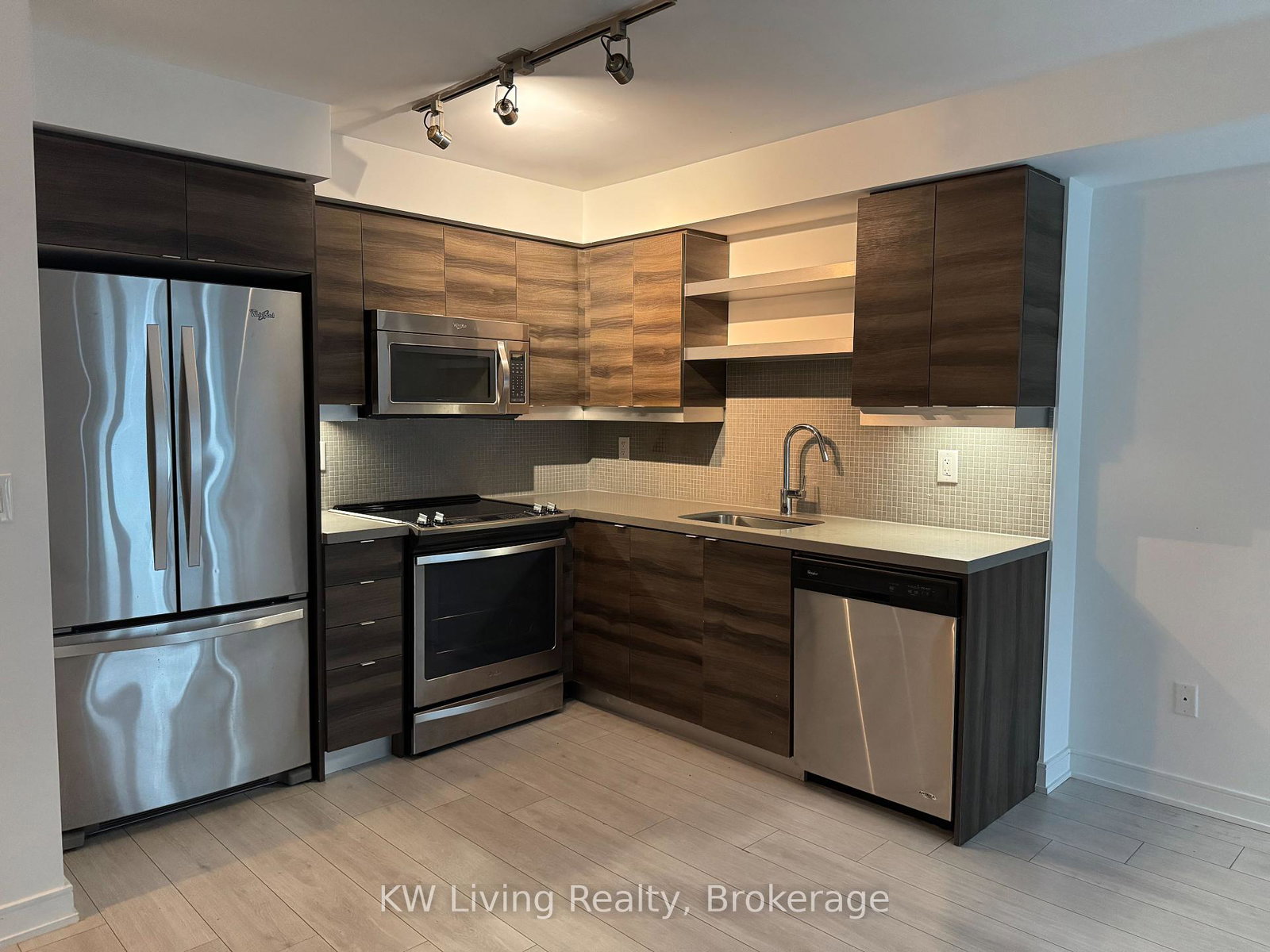 525-adelaide-street-w-toronto-ontario-c12329441