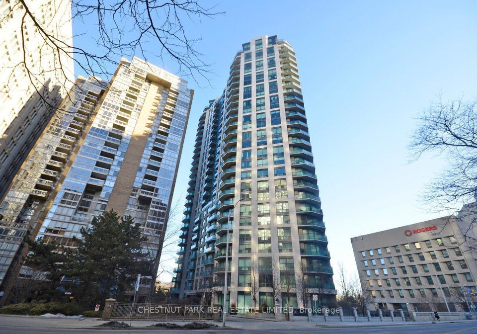 300-bloor-street-e-toronto-ontario-c12329451
