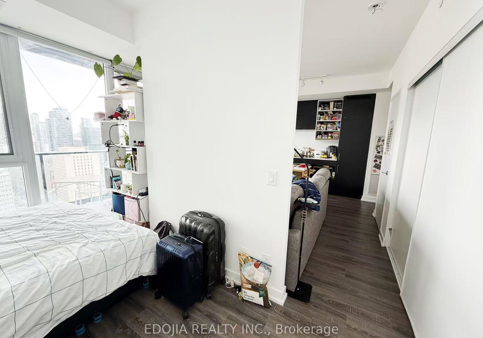 20-edward-street-toronto-ontario-c12329579