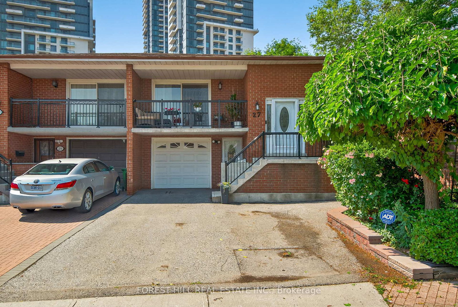 27-hickorynut-drive-north-york-ontario-c12329748
