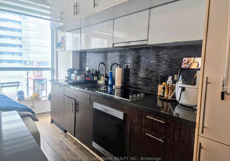 8-mercer-street-toronto-ontario-c12329810