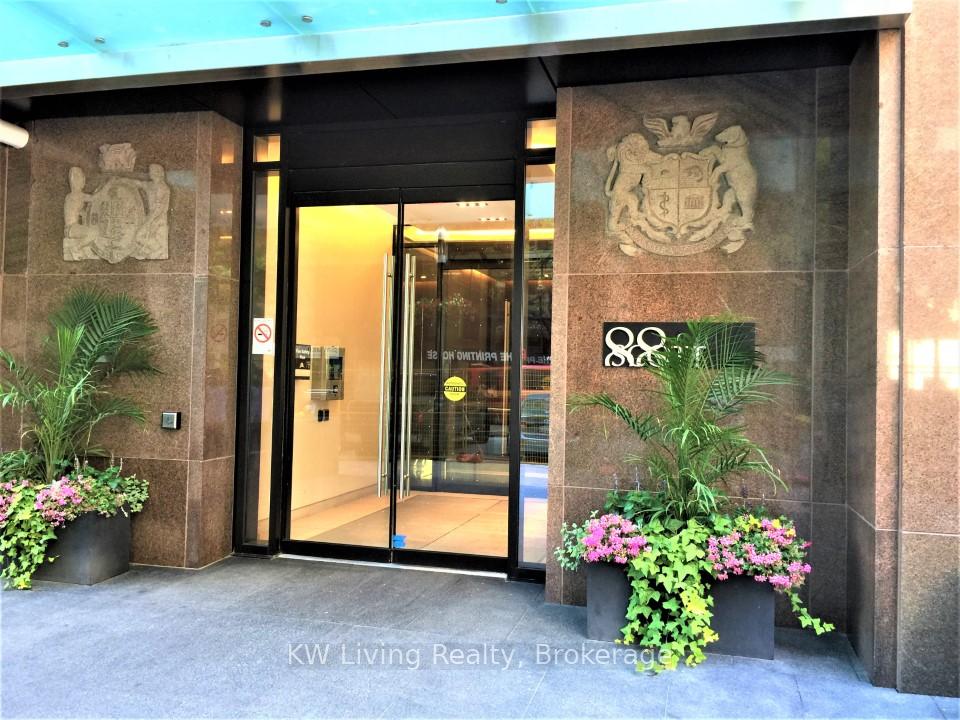 88-scott-street-toronto-ontario-c12329974