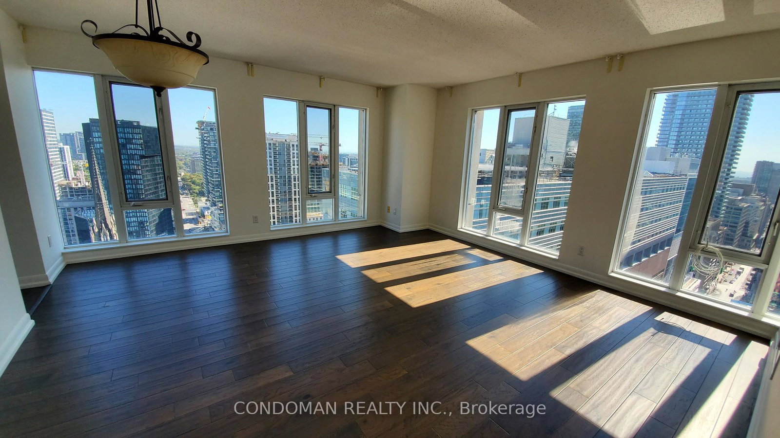 210-victoria-street-toronto-ontario-c12330087