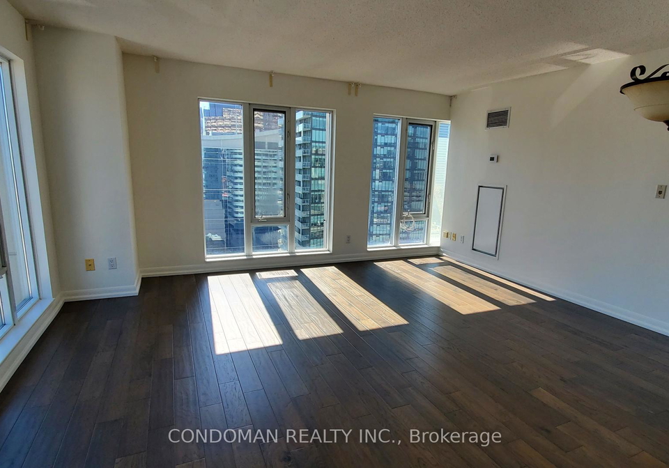 210-victoria-street-toronto-ontario-c12330087