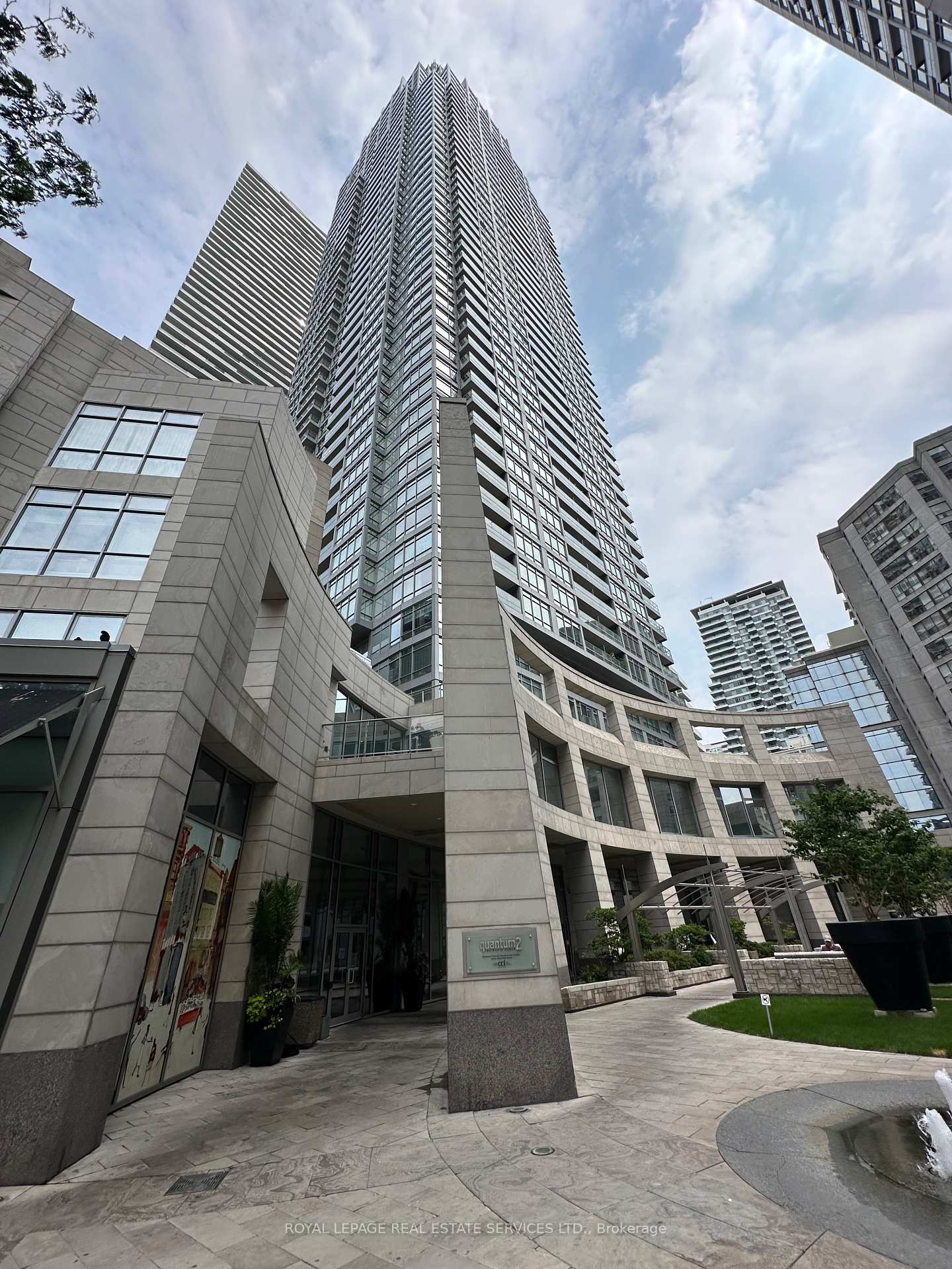 2191-yonge-street-toronto-ontario-c12330436