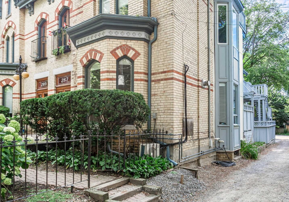 287-carlton-street-toronto-ontario-c12330517