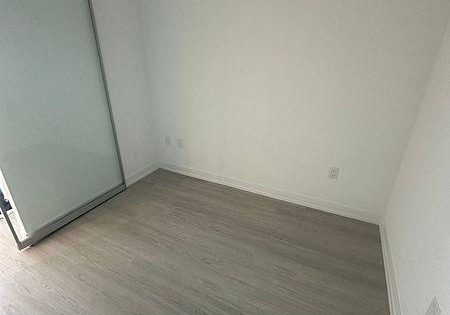195-mccaul-street-toronto-ontario-c12330640