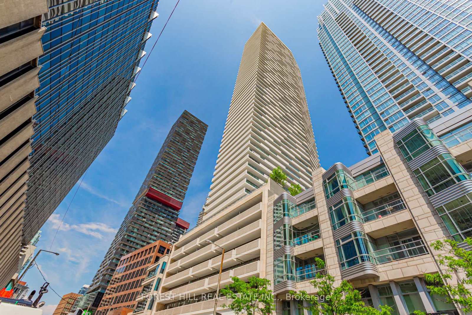 2221-yonge-street-toronto-ontario-c12330901