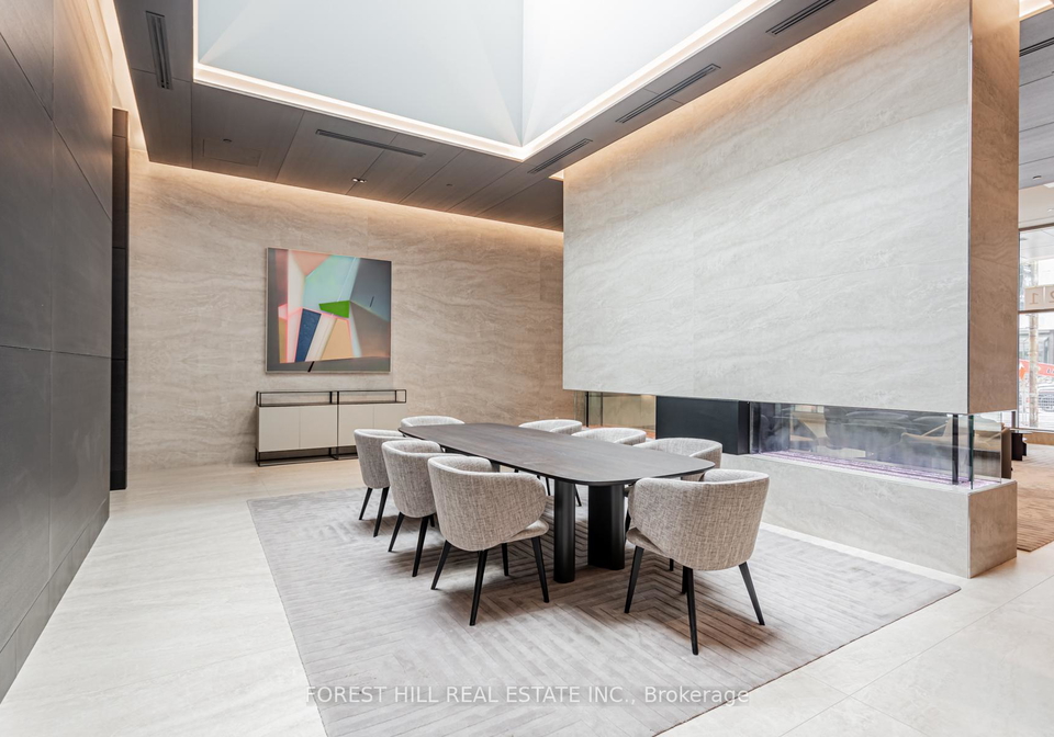 2221-yonge-street-toronto-ontario-c12330901